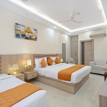 Hotel Sudarshan Ayodhya Екстер'єр фото