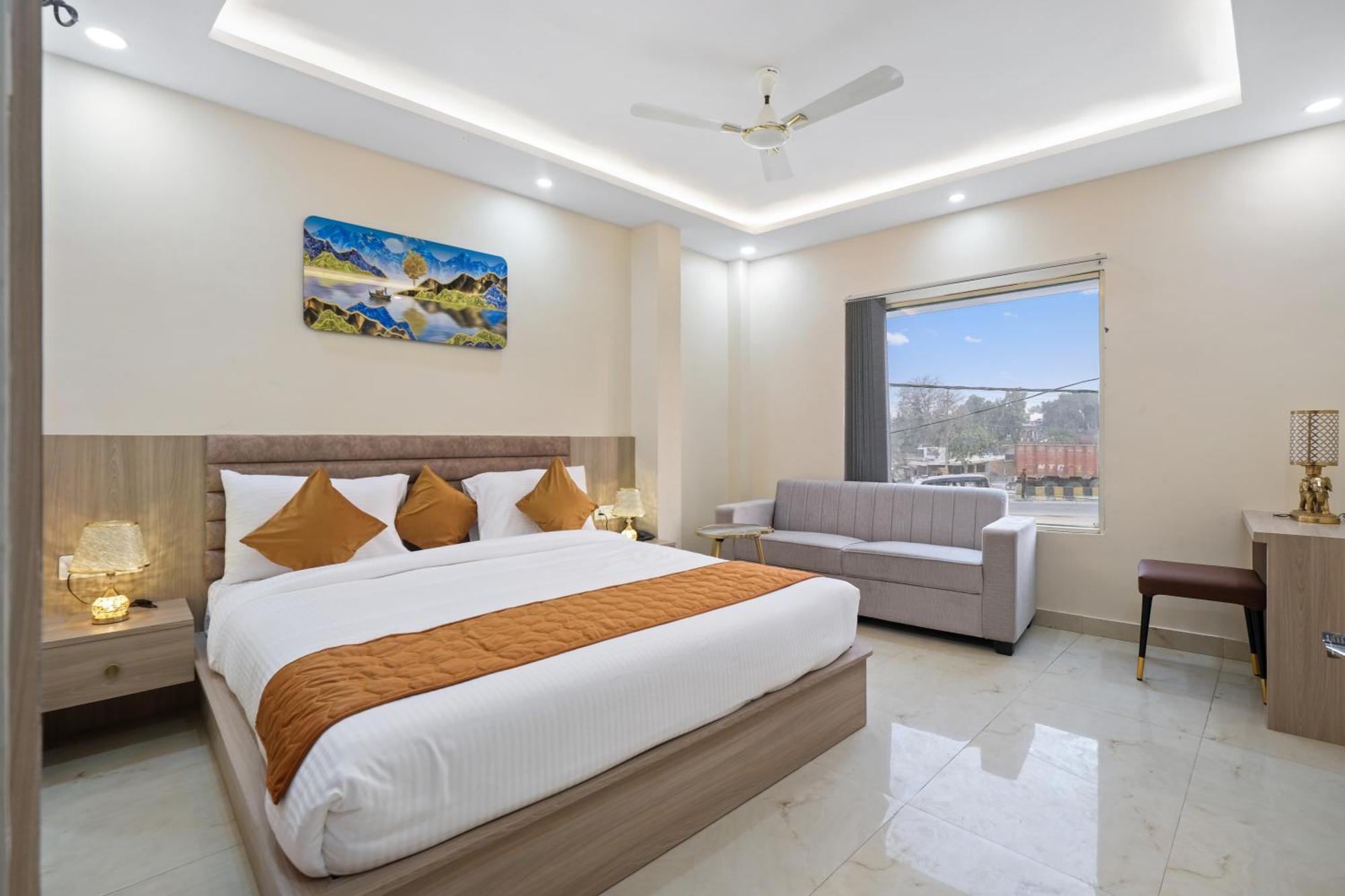 Hotel Sudarshan Ayodhya Екстер'єр фото